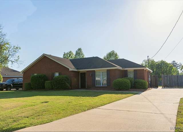 Property at 624 Bridlebrook Blvd, Pike Road, AL 36064, 3 beds, 2 baths