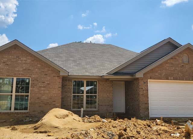 Property at 78 Gaines Ct, Wetumpka, AL 36092, 4 beds, 2 baths