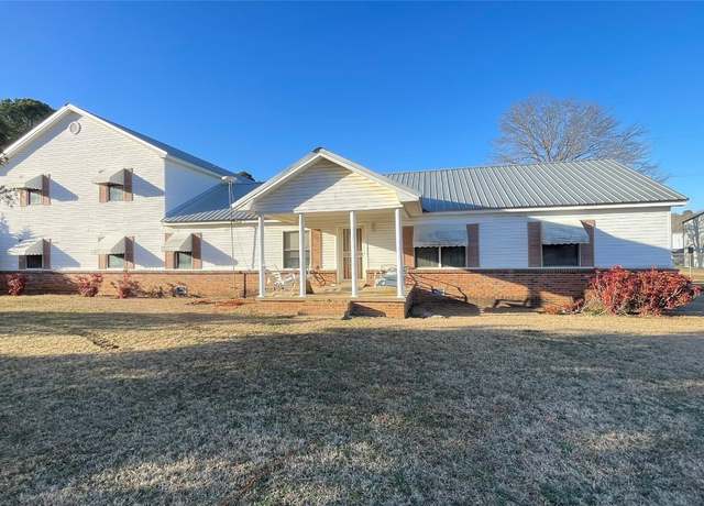 Property at 610 Booth Rd, Montgomery, AL 36108, 5 beds, 4 baths