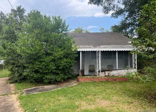 Property at 3452 Harris St, Montgomery, AL 36110, 3 beds, 1 bath