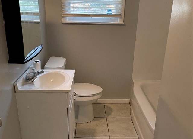 Property at 620 6th St, Montgomery, AL 36110, 3 beds, 1 bath