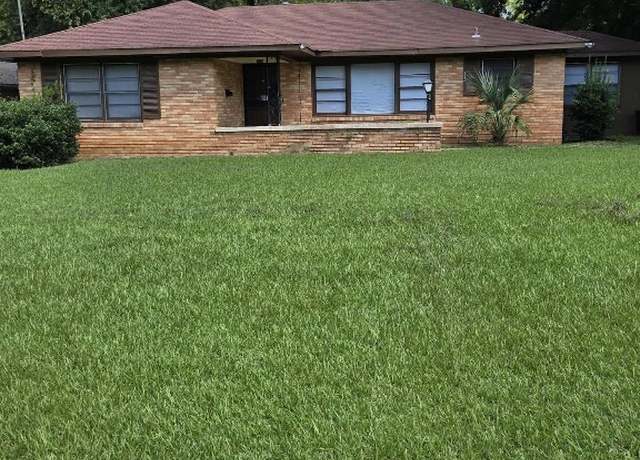 Property at 329 Tanglewood Dr, Montgomery, AL 36105, 4 beds, 1 bath