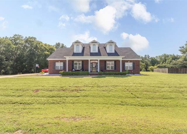 Property at 240 Jennifer Ln, Deatsville, AL 36022, 5 beds, 3 baths