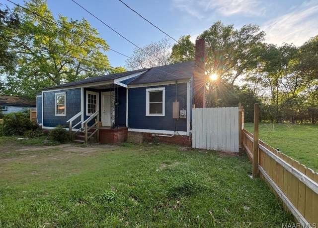 Property at 2933 Lower Wetumpka Rd, Montgomery, AL 36110, 3 beds, 1 bath