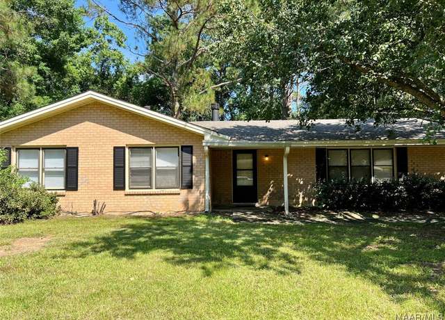 Property at 334 Dee Dr, Montgomery, AL 36108, 4 beds, 2 baths