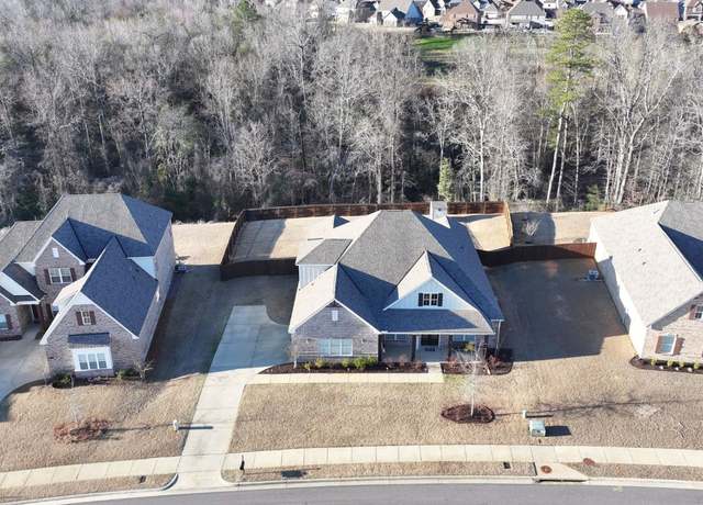 Property at 313 Sydney Dr S, Prattville, AL 36066, 5 beds, 4 baths