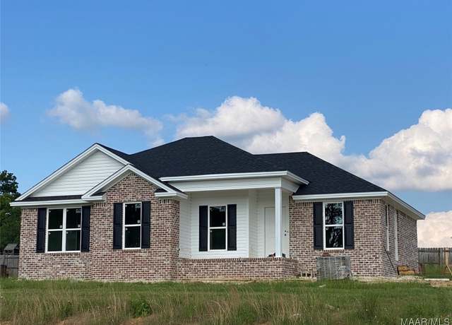 Property at 20 Autumn Trail Cir, Wetumpka, AL 36092, 3 beds, 2 baths