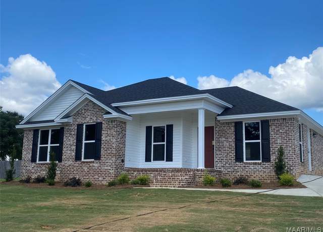 Property at 40 Autumn Trail Cir, Wetumpka, AL 36092, 3 beds, 2 baths