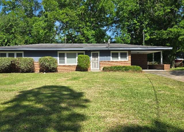 Property at 3726 Stanley Dr, Montgomery, AL 36111, 3 beds, 2 baths