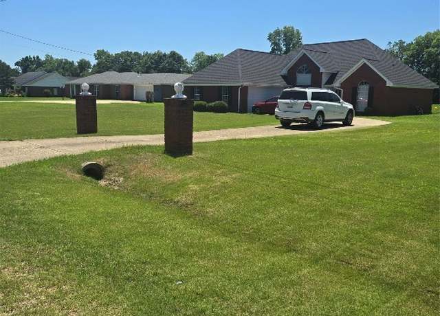Property at 1436 Rosemill Dr, Montgomery, AL 36117, 3 beds, 2 baths