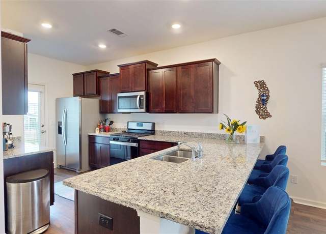 Property at 5036 Pike Loop, Pike Road, AL 36064, 4 beds, 2.5 baths
