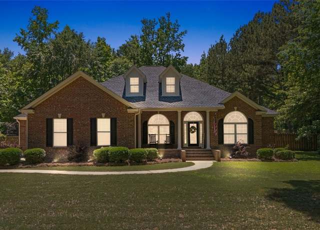Property at 512 Golson Rd, Prattville, AL 36067, 4 beds, 3 baths