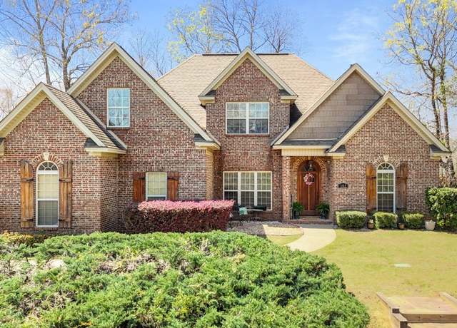 Property at 102 Kimrick Cir, Deatsville, AL 36022, 4 beds, 3 baths