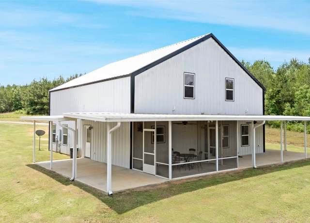 Property at 420 Arrowhead Trl, Wetumpka, AL 36093, 3 beds, 2 baths
