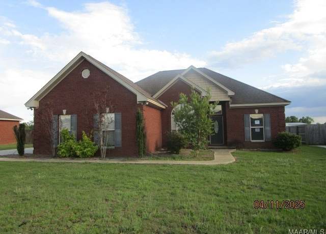 Property at 271 Curlee Way, Wetumpka, AL 36092, 3 beds, 2 baths