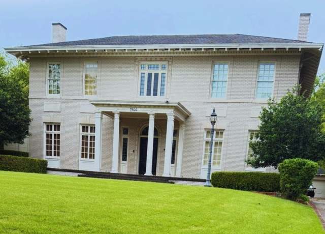 Property at 1944 S Hull St, Montgomery, AL 36104, 4 beds, 3.5 baths