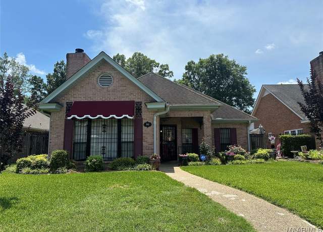 Property at 3932 Oak Ave, Montgomery, AL 36109, 3 beds, 2 baths