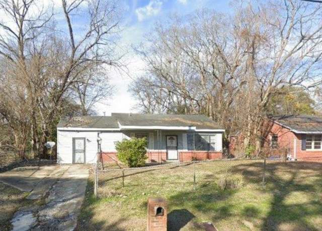 Property at 620 Clover Hill Dr, Montgomery, AL 36105, 3 beds, 1 bath