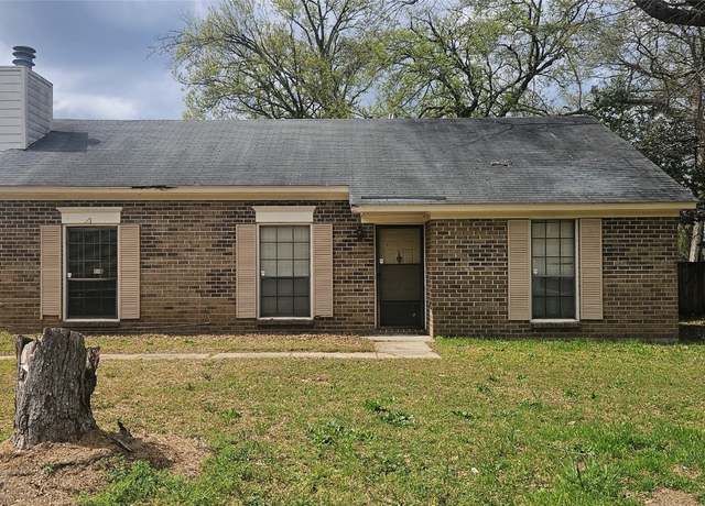 Property at 767 N Burbank Dr, Montgomery, AL 36117, 3 beds, 2 baths