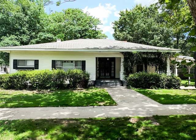 Property at 315 S Northington St, Prattville, AL 36067, 3 beds, 3 baths