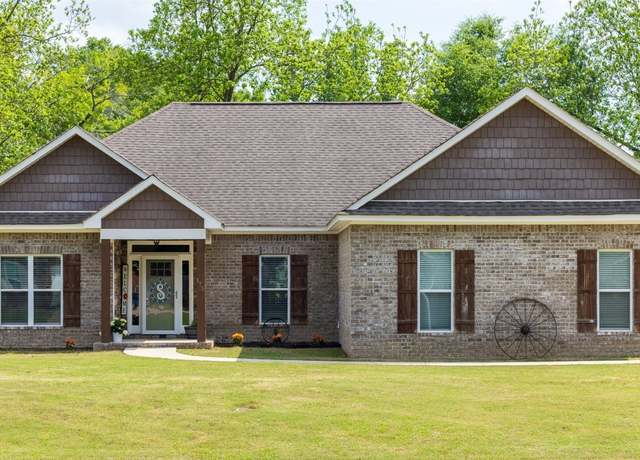 Property at 175 St Thomas Ave, Wetumpka, AL 36092, 4 beds, 2 baths