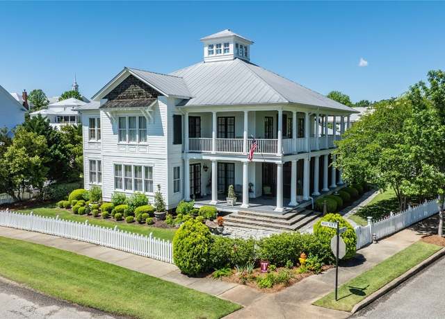 Property at 23 Waters View Dr, Pike Road, AL 36064, 6 beds, 6.5 baths