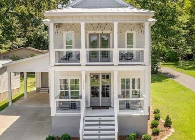 Property at 102 Shore Line Dr, Eclectic, AL 36024, 4 beds, 3.5 baths