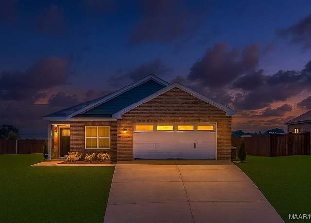 Property at 230 Pedric Dr, Wetumpka, AL 36093, 3 beds, 2 baths