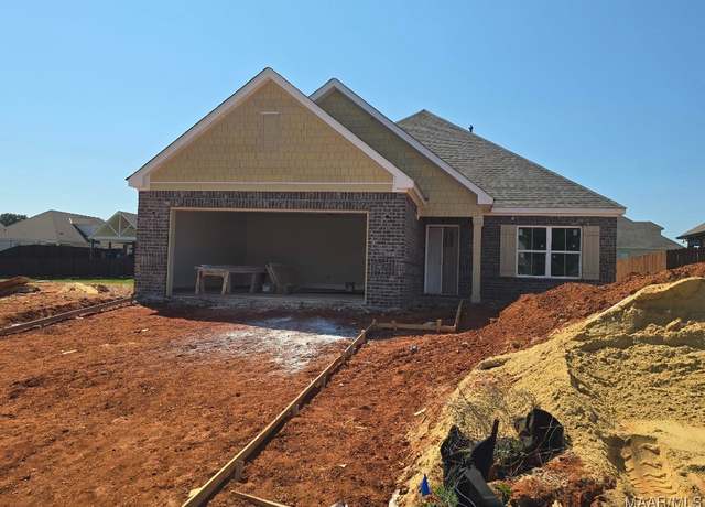 Property at 977 Pearl Dr, Prattville, AL 36066, 4 beds, 2.5 baths