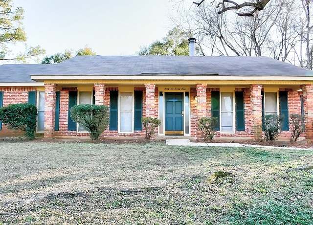 Property at 3624 Woodhill Rd, Montgomery, AL 36109, 4 beds, 2 baths
