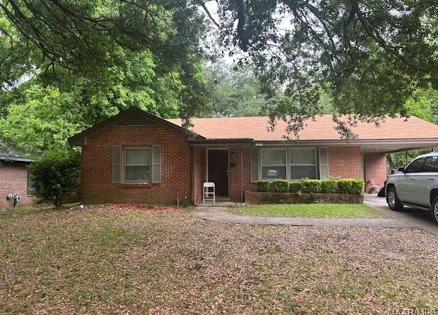 Property at 1311 Avalon Ln, Montgomery, AL 36111, 3 beds, 1 bath