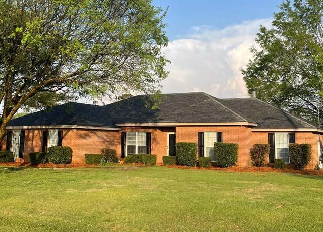 Property at 703 Bridlebrook Blvd, Pike Road, AL 36064, 4 beds, 2 baths