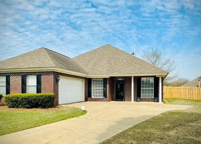 Property at 9500 Greythorne Ct, Montgomery, AL 36117, 4 beds, 3 baths