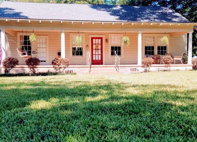 Property at 3202 Le Bron Rd, Montgomery, AL 36106, 2 beds, 2 baths
