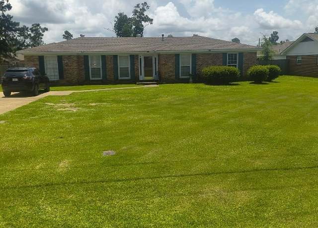 Property at 2205 Old Orrville Rd, Selma, AL 36701, 4 beds, 3 baths
