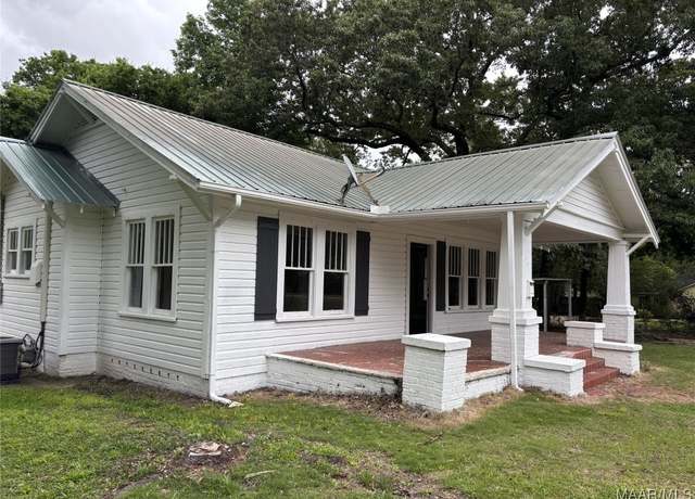 Property at 810 Gilmer Ave, Tallassee, AL 36078, 2 beds, 1 bath