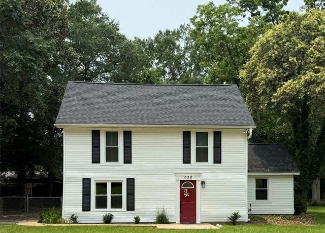 Property at 235 N Northington St, Prattville, AL, 4 beds, 2 baths