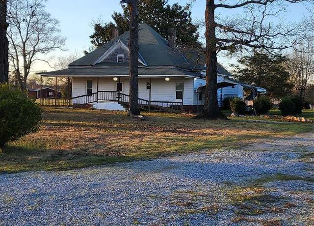 Property at 1432 Ingram Rd, Elmore, AL 36025, 4 beds, 2 baths