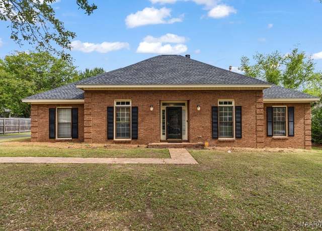 Property at 1536 Laurelwood Ln, Montgomery, AL 36117, 4 beds, 2.5 baths