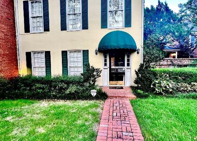 Property at 2967 Old Farm Rd, Montgomery, AL 36111, 2 beds, 2.5 baths