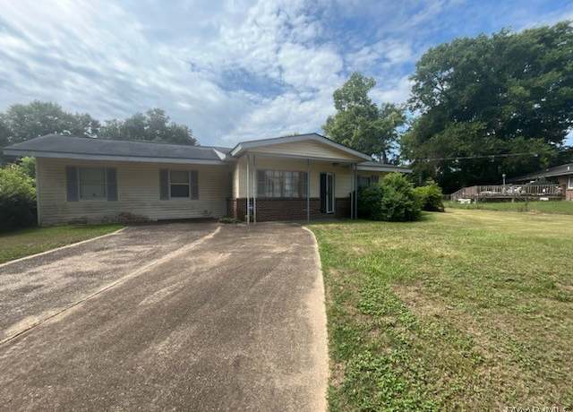 Property at 2008 3rd Ave, Selma, AL 36703, 3 beds, 1 bath