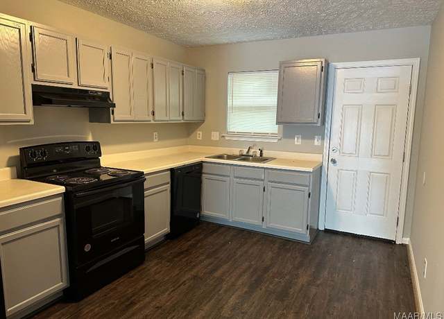 Property at 2242 St Charles Ave, Montgomery, AL 36107, 12 beds, 6 baths