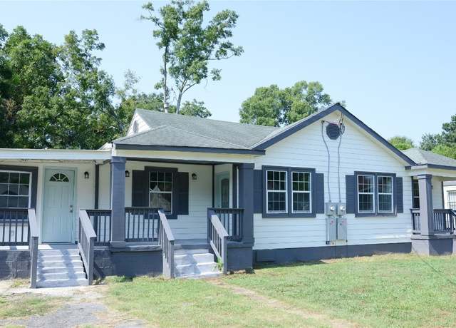 Property at 947 Ridgecrest St, Montgomery, AL 36105, 6 beds, 2 baths