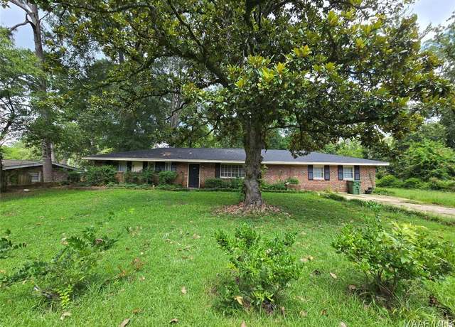 Property at 1829 Hill Hedge Dr, Montgomery, AL 36106, 4 beds, 3 baths