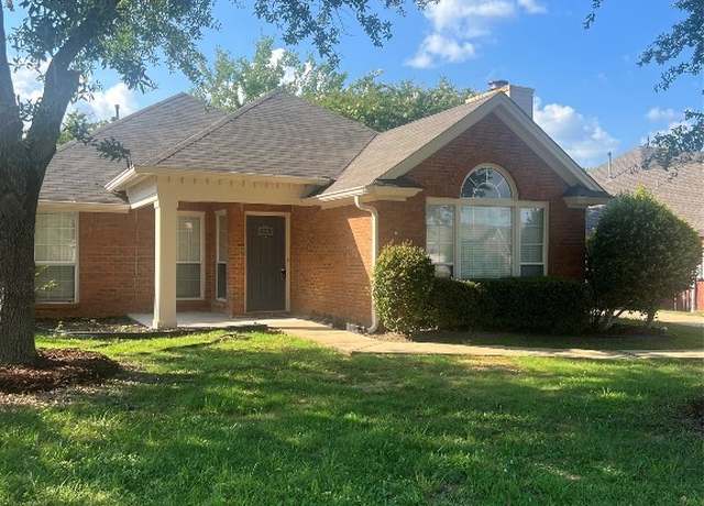Property at 9324 Bristlecone Dr, Montgomery, AL 36117, 3 beds, 2 baths