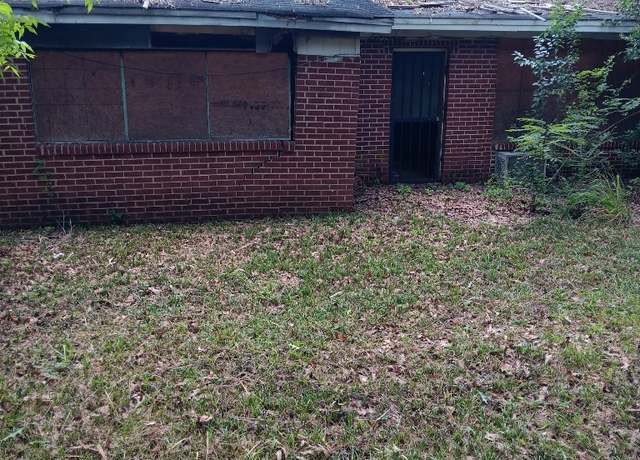 Property at 629 Doris St, Montgomery, AL 36105, 3 beds, 1 bath