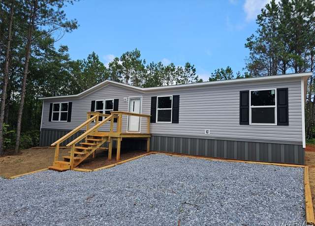 Property at 1796 Jones Corner Rd, Titus, AL 36080, 4 beds, 2 baths