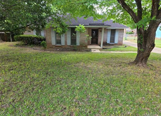 Property at 3224 Little John Dr, Montgomery, AL 36109, 3 beds, 2 baths