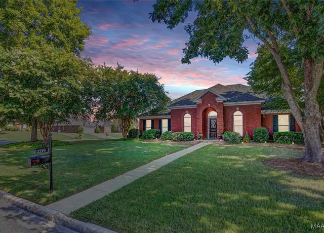 Property at 2219 Brookstone Dr, Montgomery, AL 36117, 4 beds, 2 baths