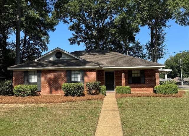 Property at 973 Countryside Ln, Montgomery, AL 36117, 3 beds, 2 baths